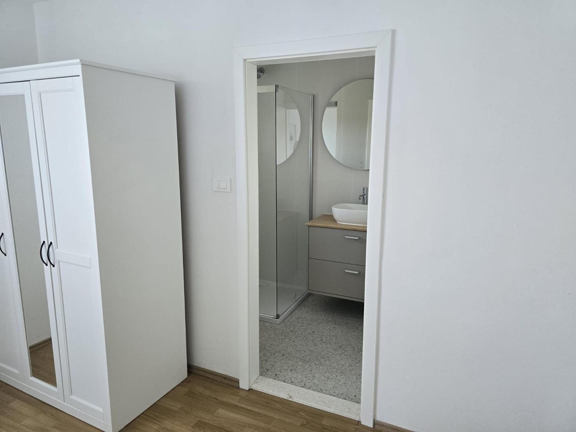 Apartmani Mira Vodice Eksteriør bilde
