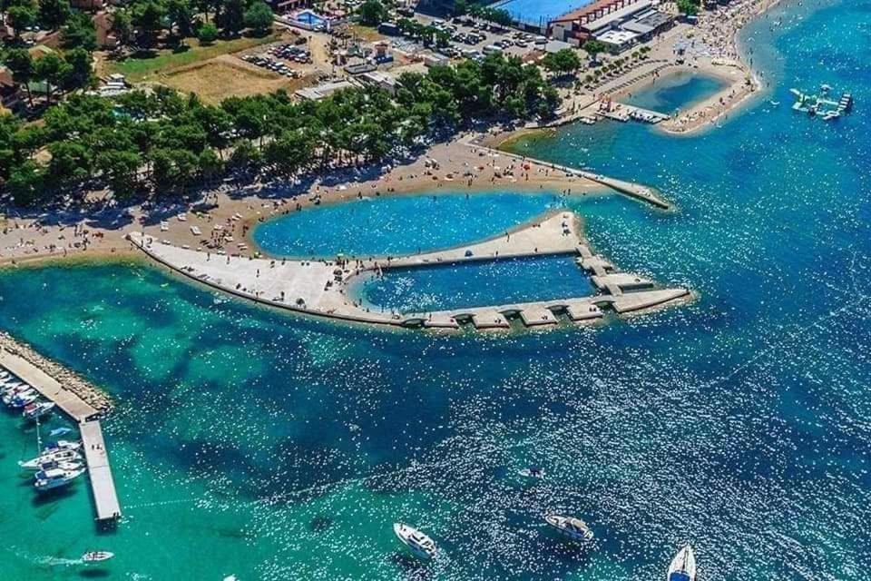 Apartmani Mira Vodice Eksteriør bilde