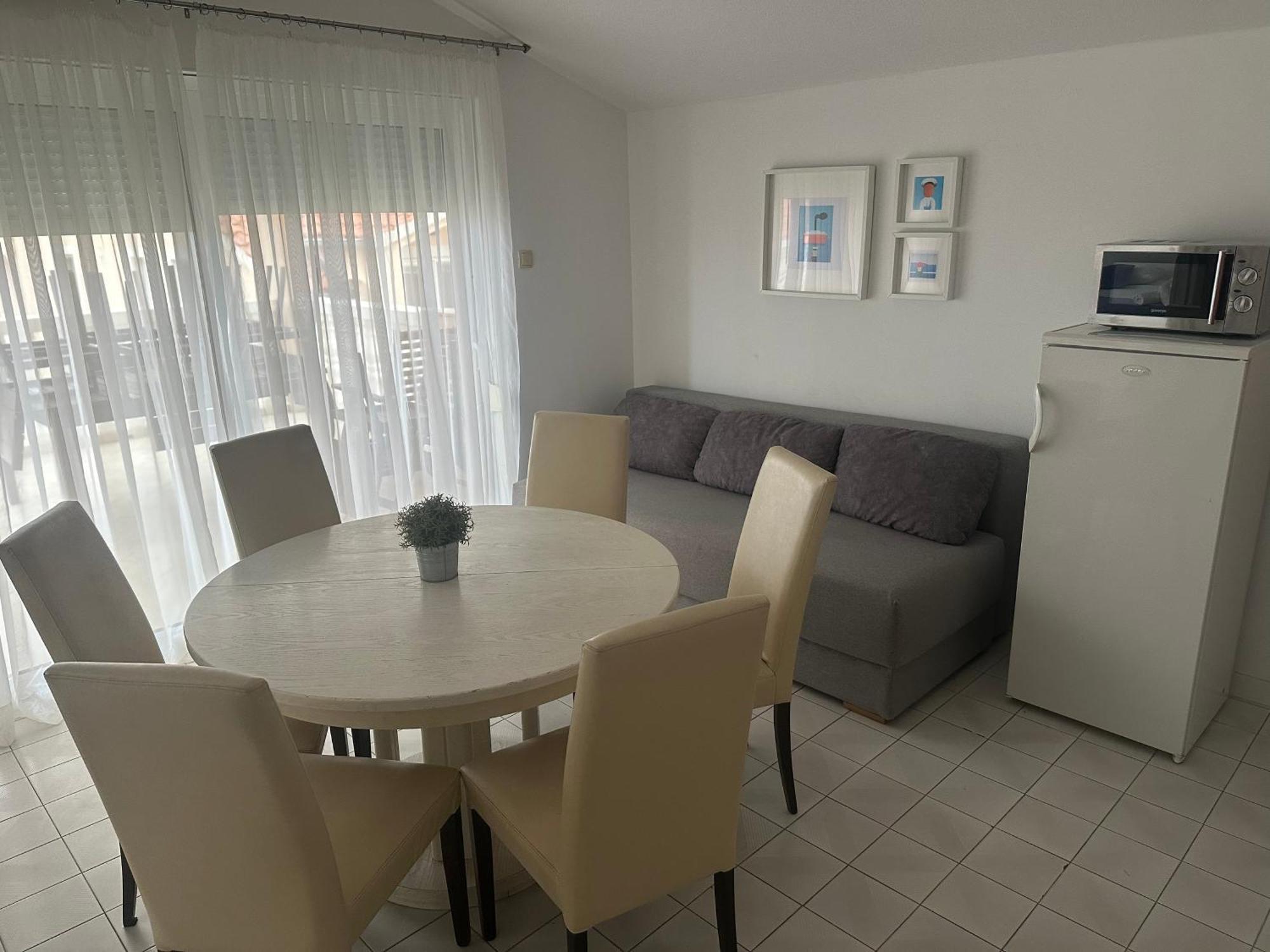 Apartmani Mira Vodice Eksteriør bilde