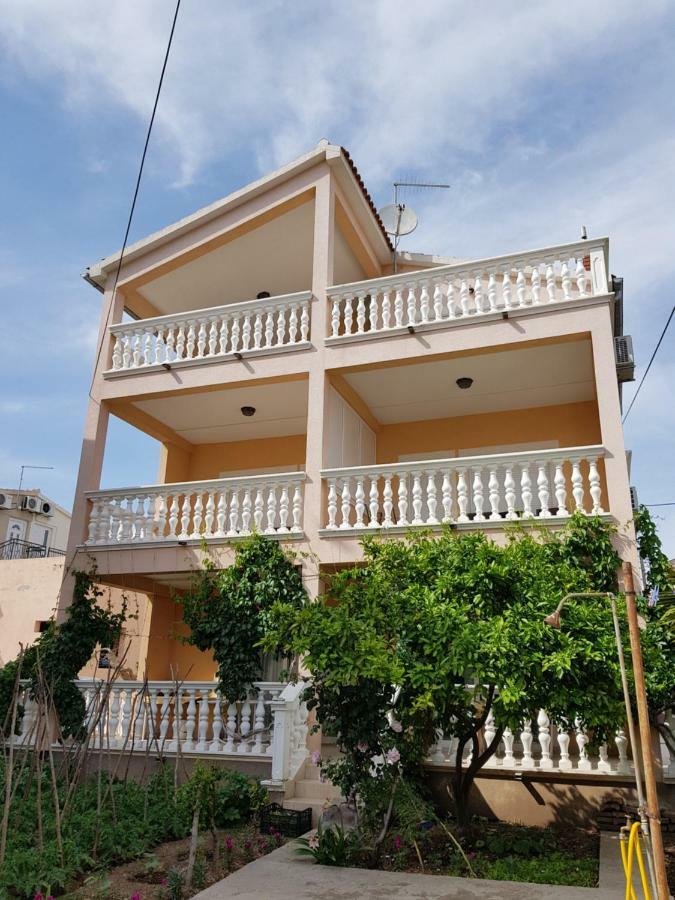Apartmani Mira Vodice Eksteriør bilde